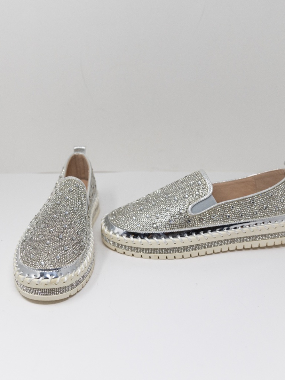 NEW Azalea Wang Brittany Crystal Jewel Rhinestone Sneakers Shoes Silver 7